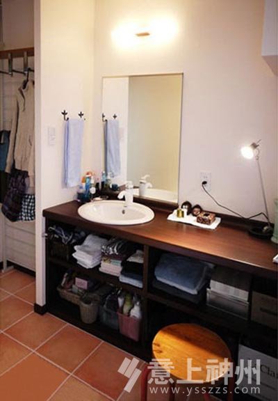 装饰装修卫浴间收纳设计